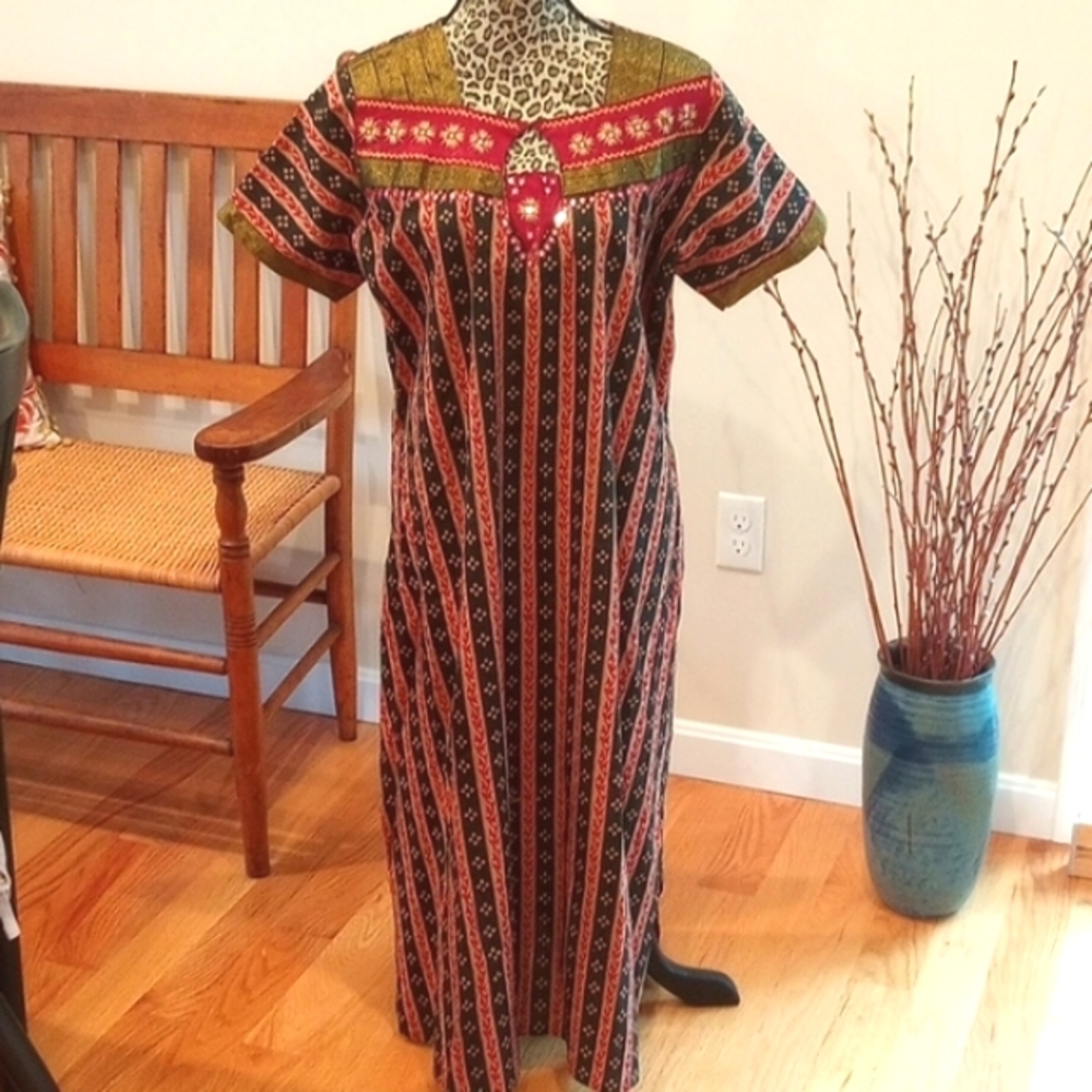 Made In India Ladies Short Sleeve Dress,Hand Embellished Size: M/L Multi Colored